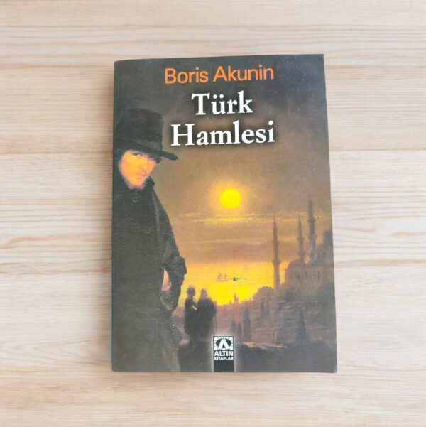 Türk Hamlesi Boris Akunin