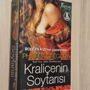 Kraliçenin Soytarısı - Philippa Gregory Artemis Yayınları kitap kapağı